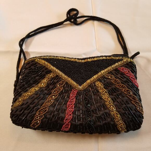 Made in Macau 9x6 inches black , red and gold seed beads excellent condition - Picture 9 of 9